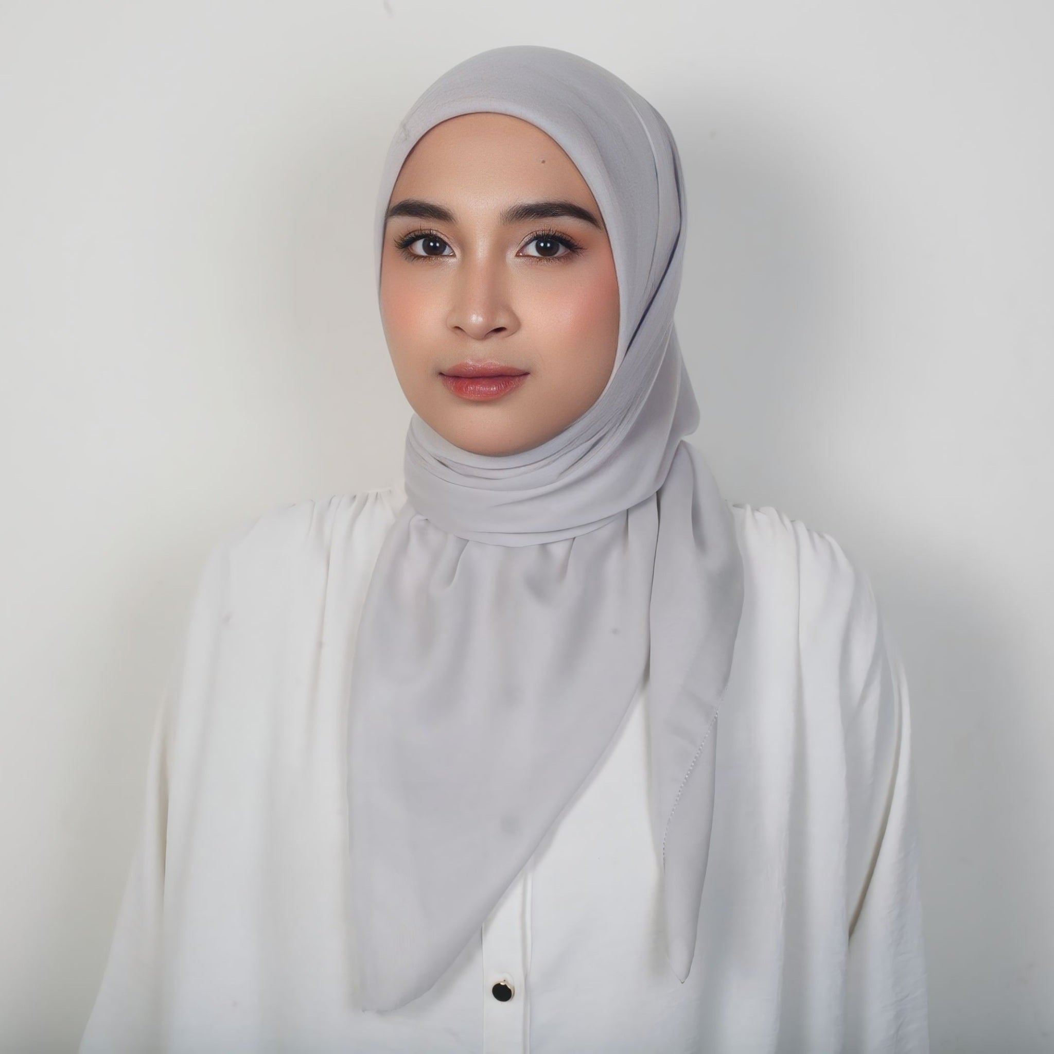 Image of Eclemix Ara Plain Hijab | Hijab Polos Segiempat Paris Premium